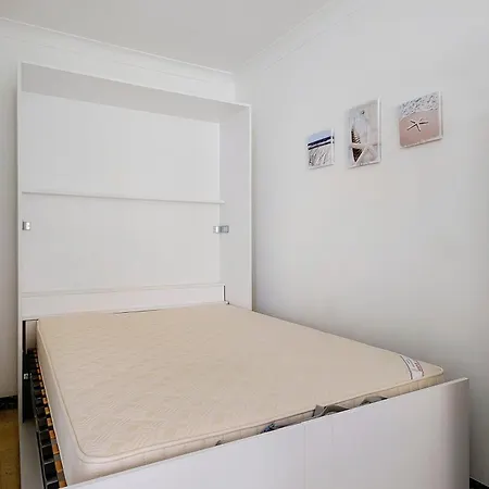 Elysee Foch Front De Apartment